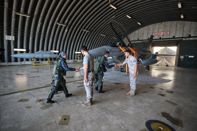 Türk Hava Kuvvetleri'nin "Şahin"leri Öncel Filo'da yetişiyor
